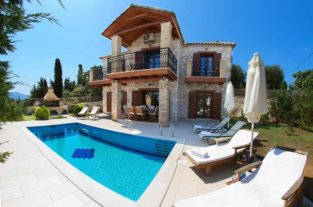 Julieta Villa Fiskardo 0*,  Greece